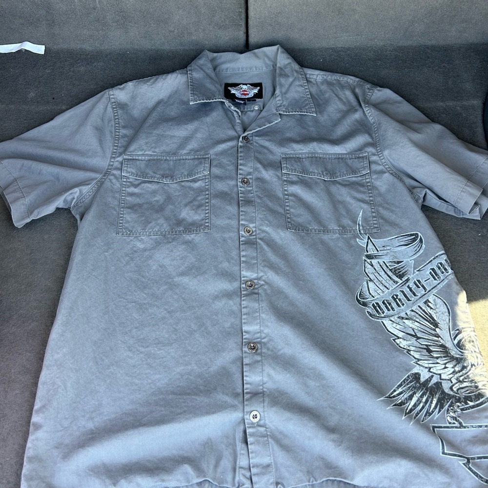 Harley Davidson An American Legend Gray  Short Sleeve Button Up Shirt Size L